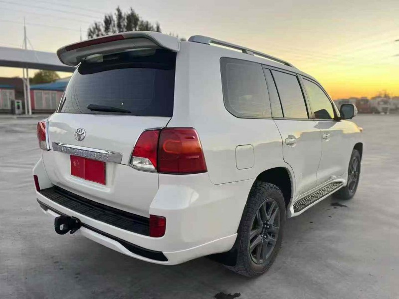 天津15年丰田兰德酷路泽6