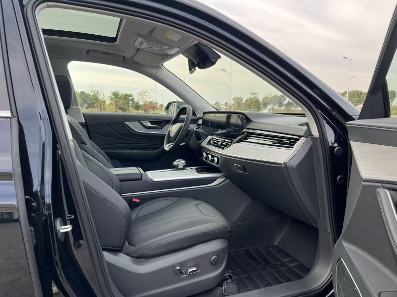 盐城25年红旗HS56