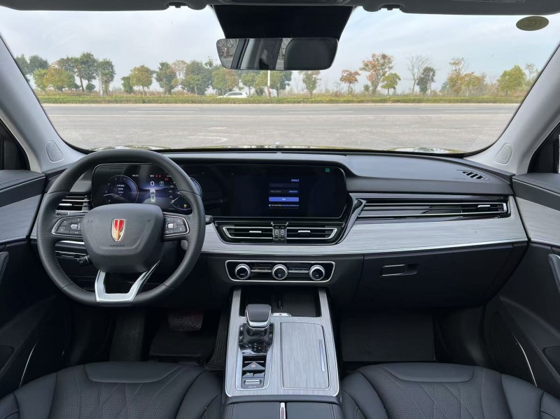 盐城25年红旗HS57