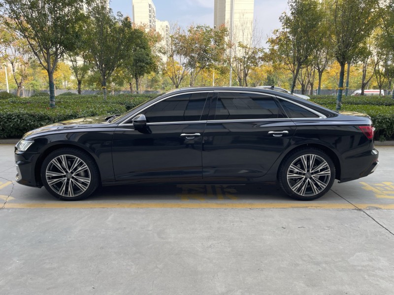 济宁21年奥迪A6L7