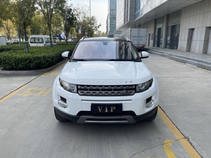 济宁15年路虎极光1