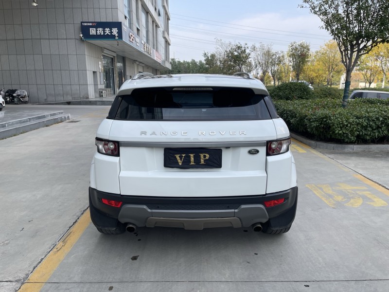 济宁15年路虎极光9