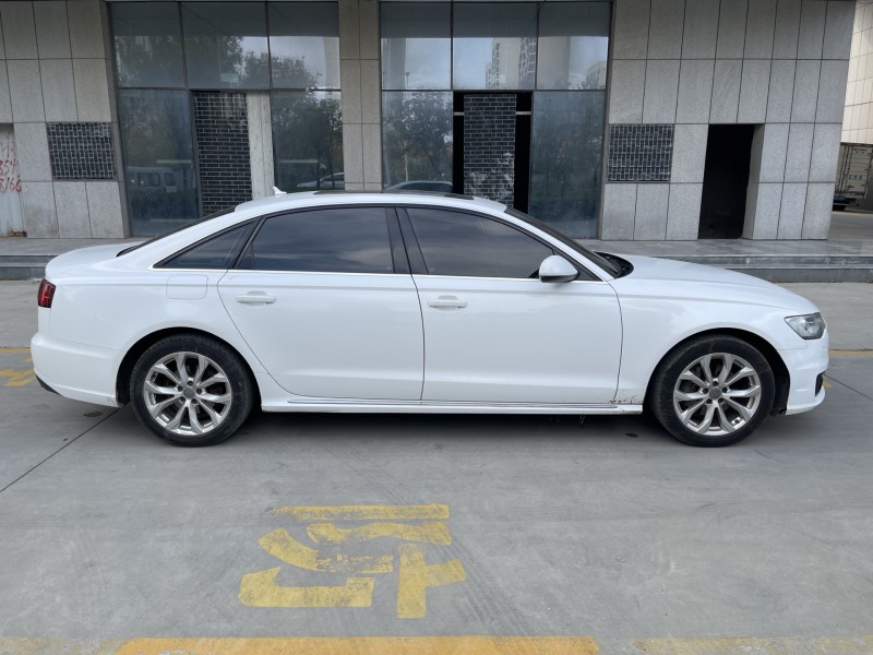 济宁16年奥迪A6L8