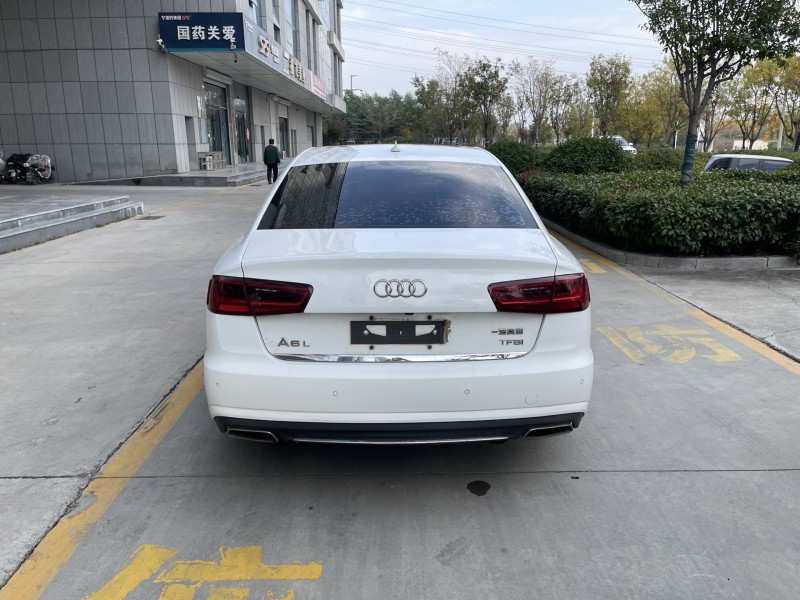 济宁16年奥迪A6L9