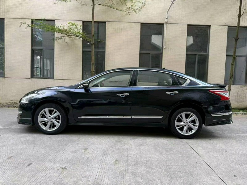 佛山15年日产天籁4