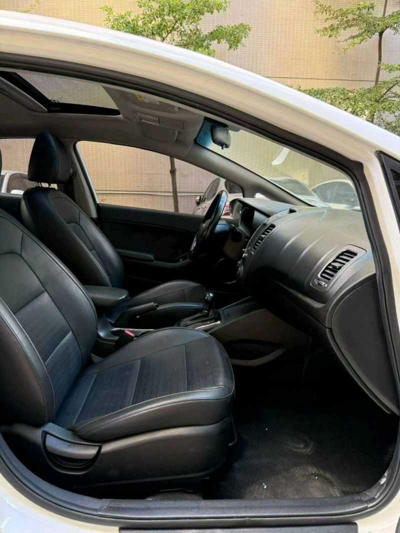 佛山19年起亚K36