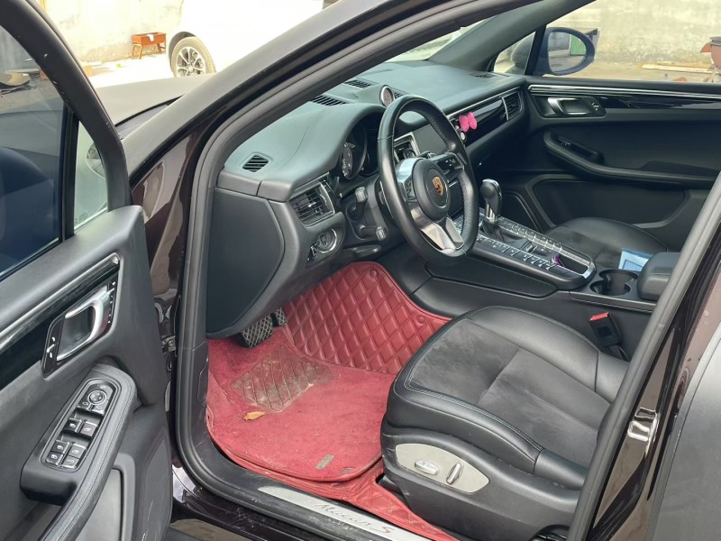 济宁18年保时捷Macan5