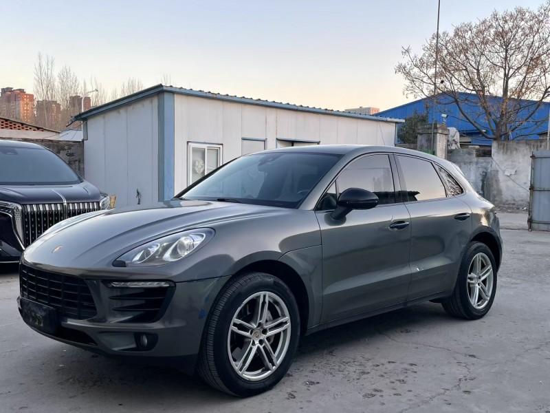 济宁17年保时捷Macan2