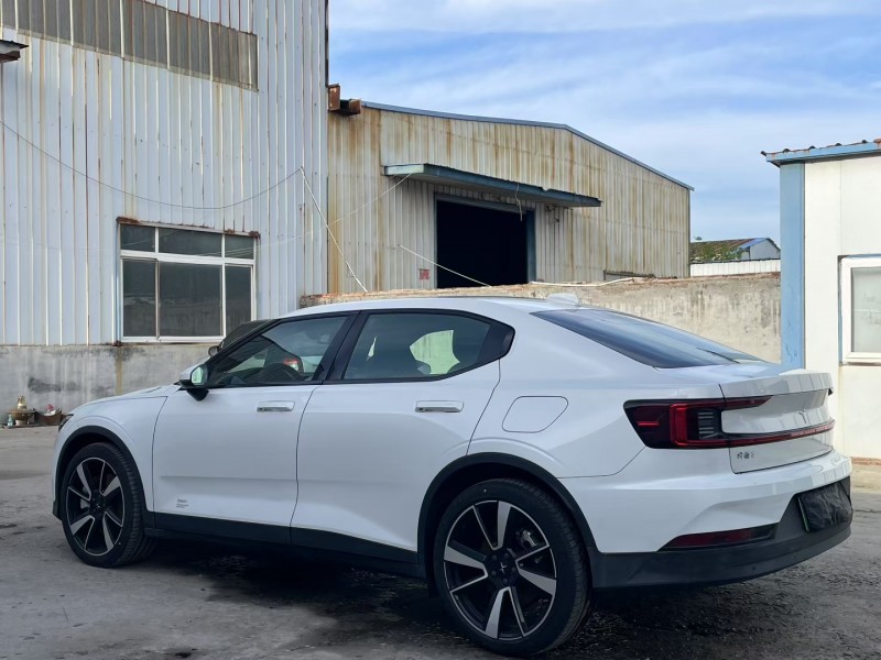 济宁24年沃尔沃极星8