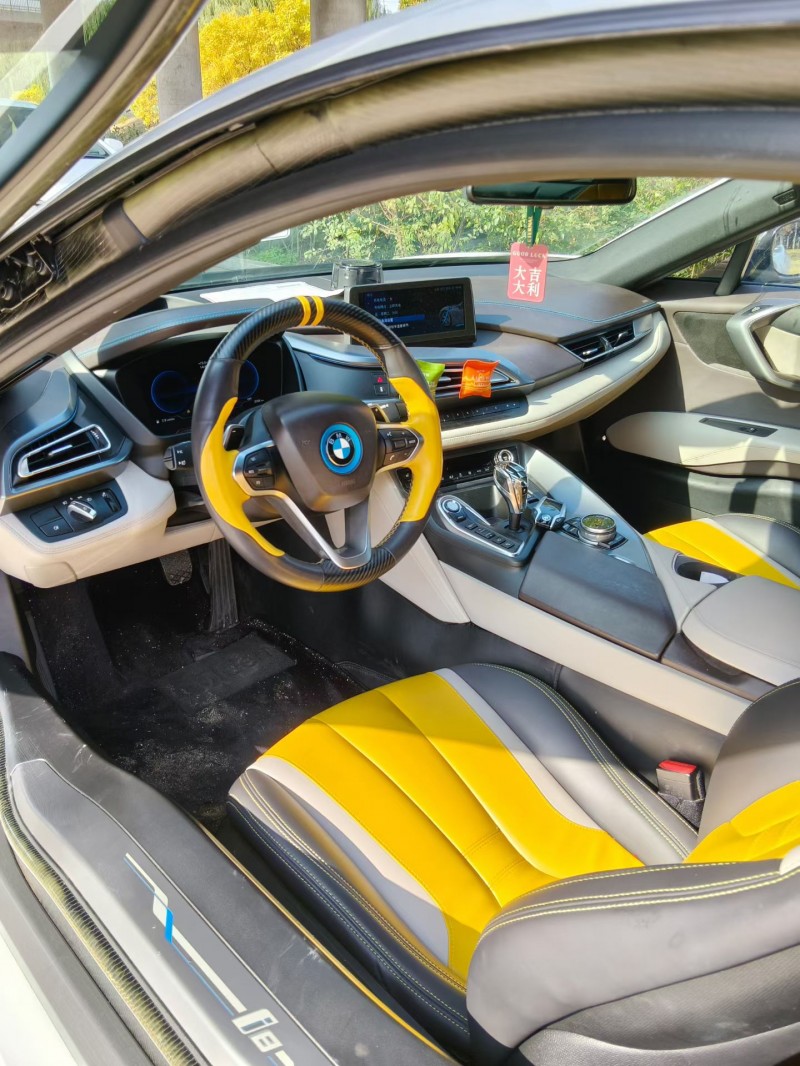 青岛17年宝马i84