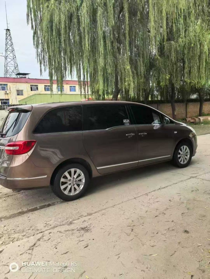 保定19年别克GL87