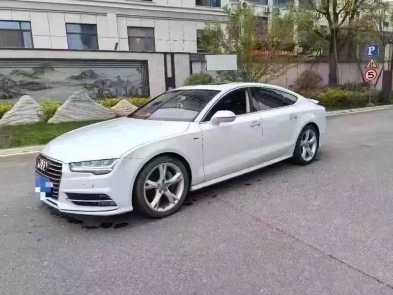 济宁18年奥迪A7L4