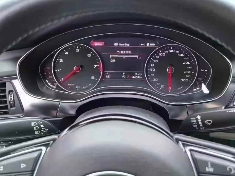 济宁18年奥迪A7L6