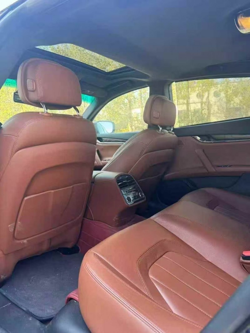 菏泽15年玛莎拉蒂总裁3