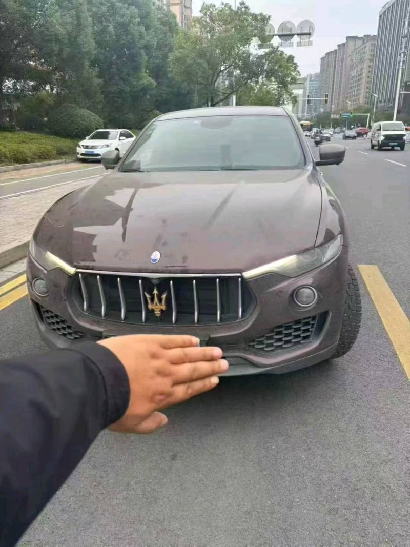 长沙18年玛莎拉蒂Levante1