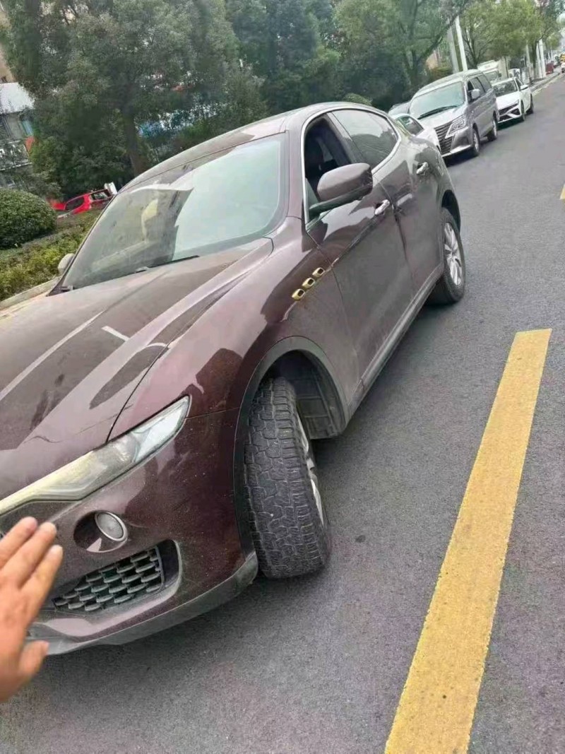 长沙18年玛莎拉蒂Levante2