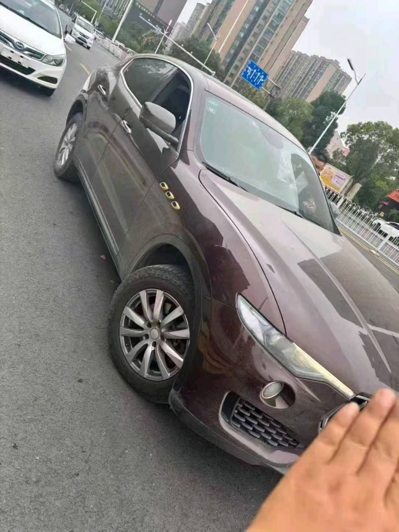 长沙18年玛莎拉蒂Levante4