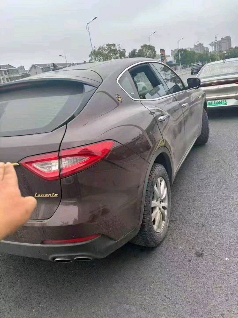 长沙18年玛莎拉蒂Levante7