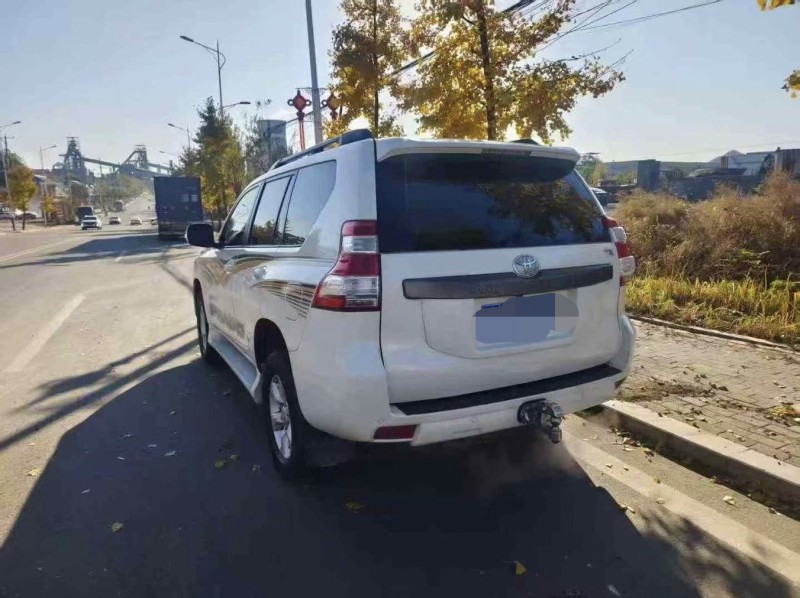 石家庄14年丰田普拉多8