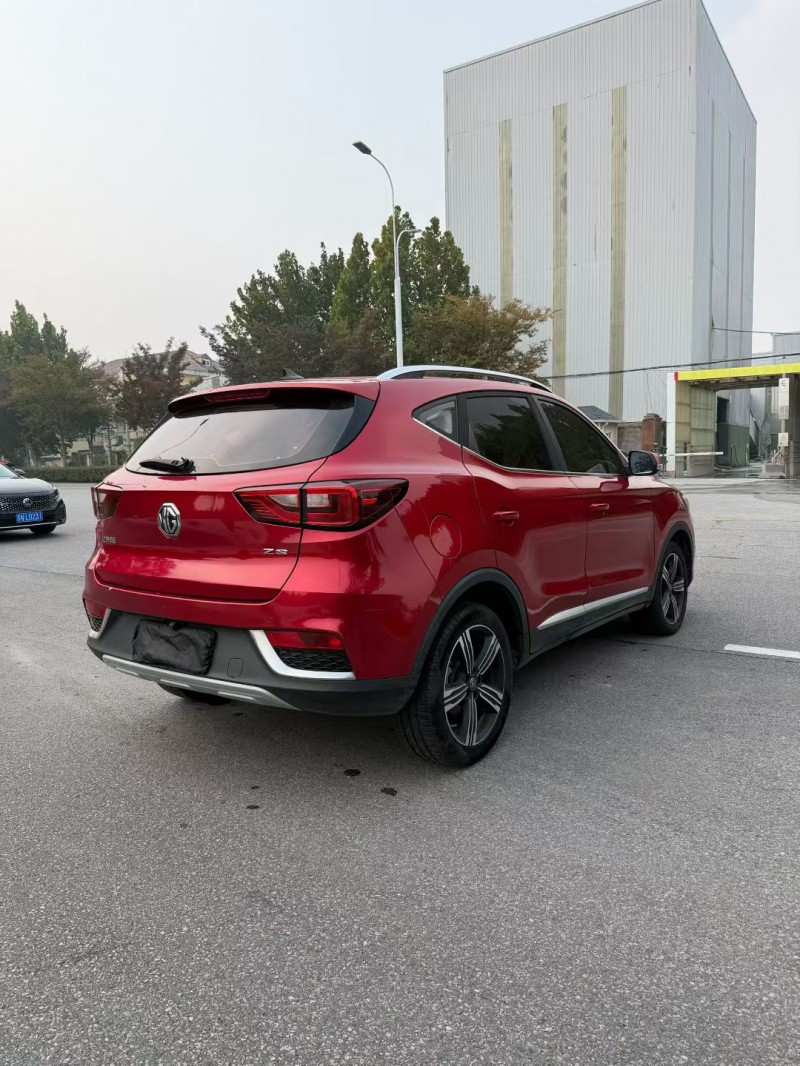 宿迁18年名爵ZS8