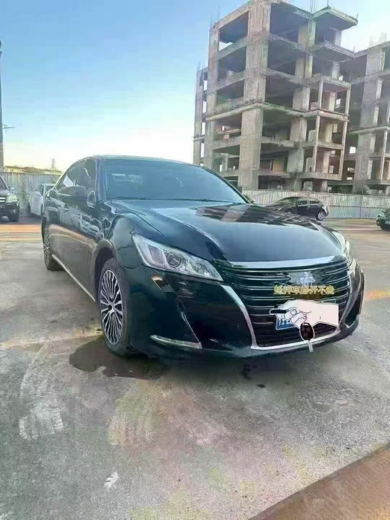 保定19年丰田皇冠3