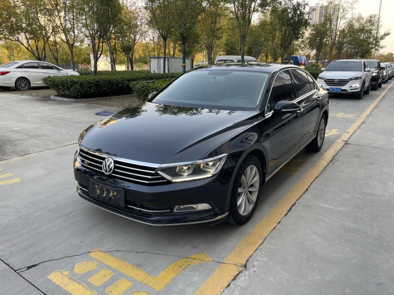 济宁19年大众迈腾2