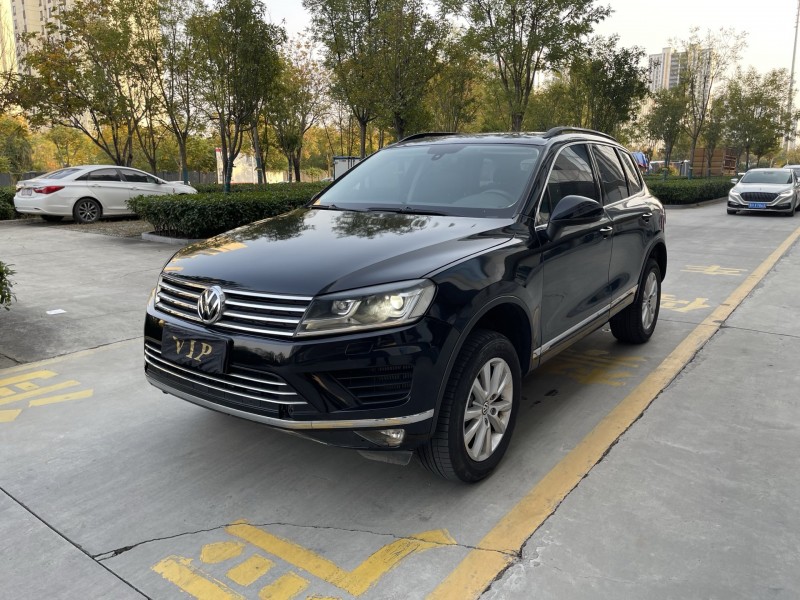 济宁17年大众途锐2