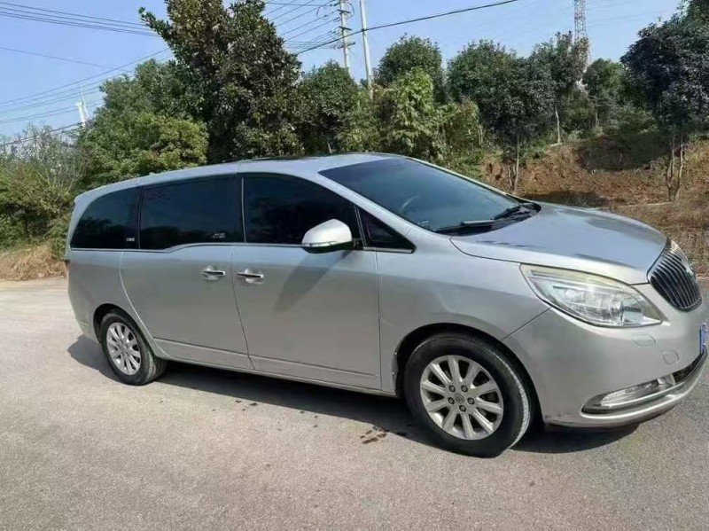 盐城13年别克GL82