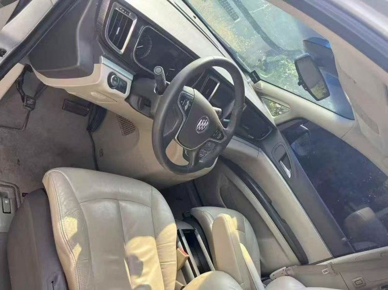 盐城13年别克GL84