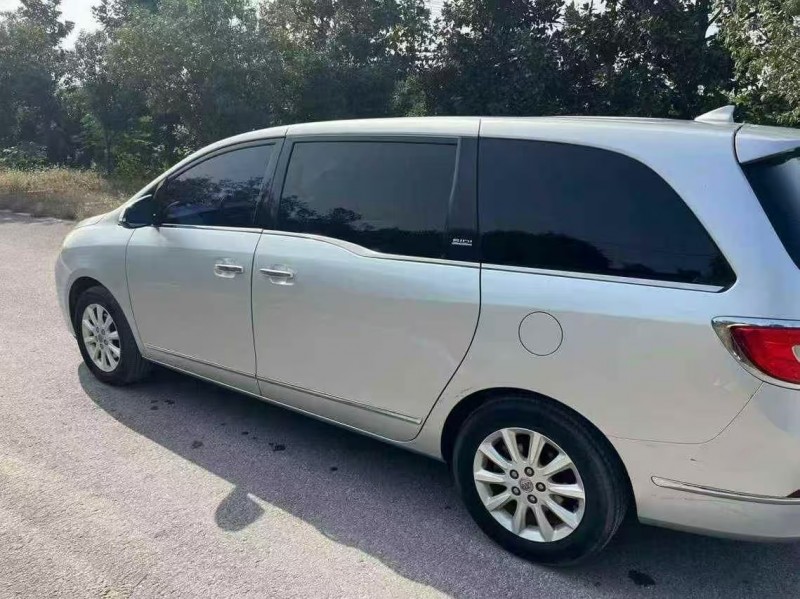 盐城13年别克GL88