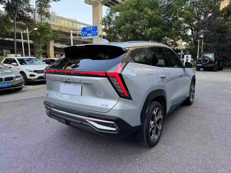 长沙22年吉利博越3