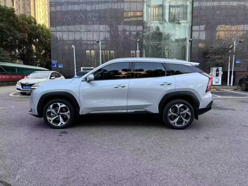 长沙22年吉利博越5