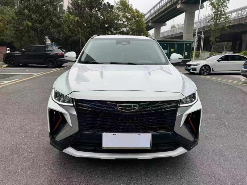 长沙21年吉利博越1