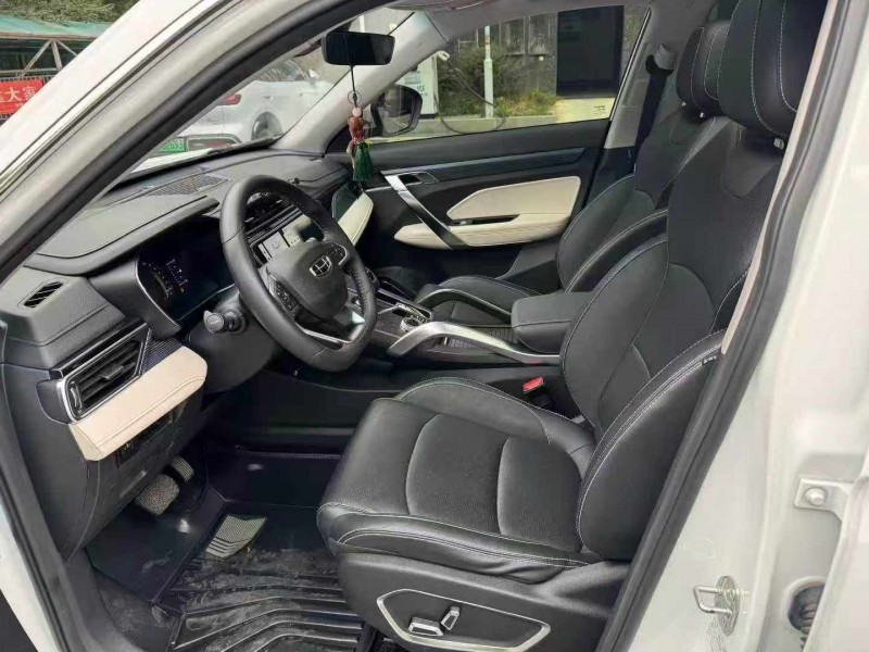 长沙21年吉利博越7