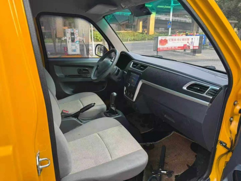 长沙22年华晨鑫源7