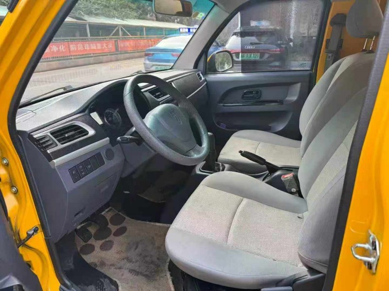 长沙22年华晨鑫源8