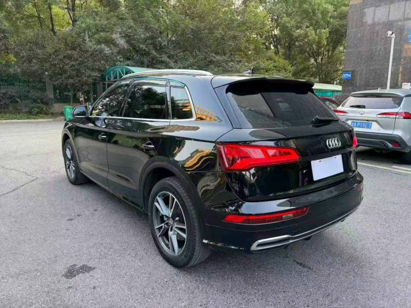 长沙18年奥迪Q55