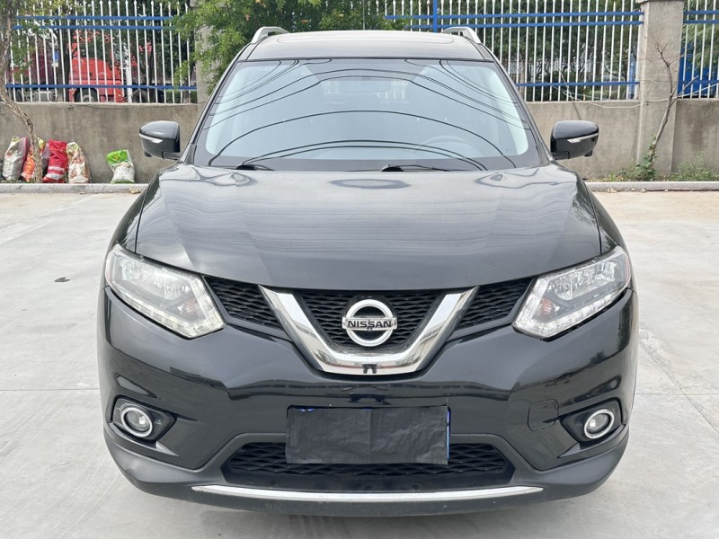 徐州17年日产奇骏1