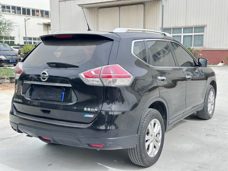 徐州17年日产奇骏4