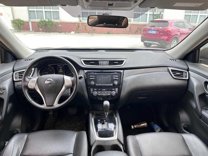 徐州17年日产奇骏7