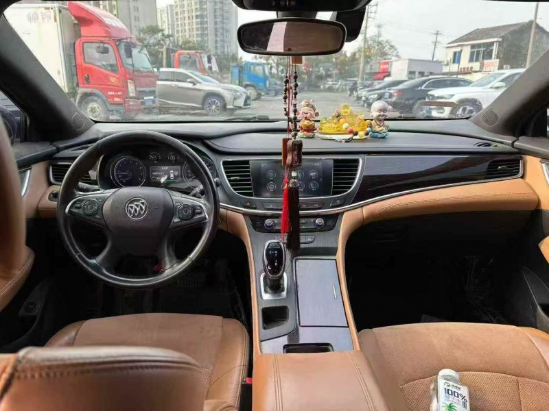 绍兴19年别克君越5