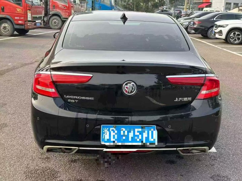 绍兴19年别克君越8