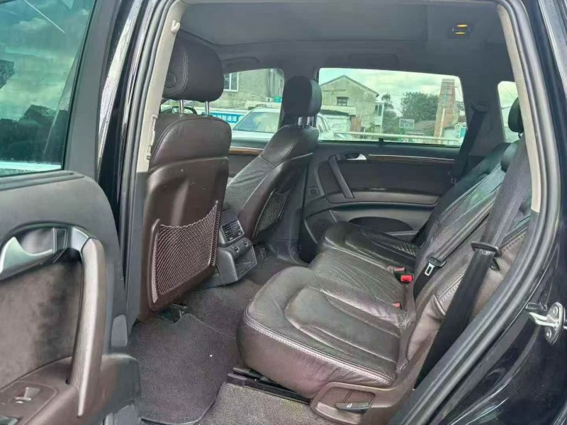 温州15年奥迪Q76