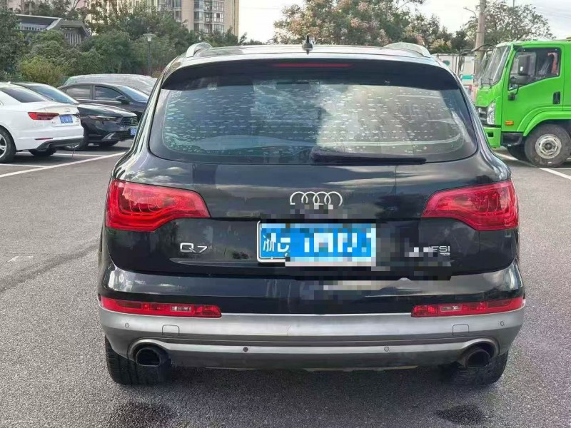 温州15年奥迪Q79