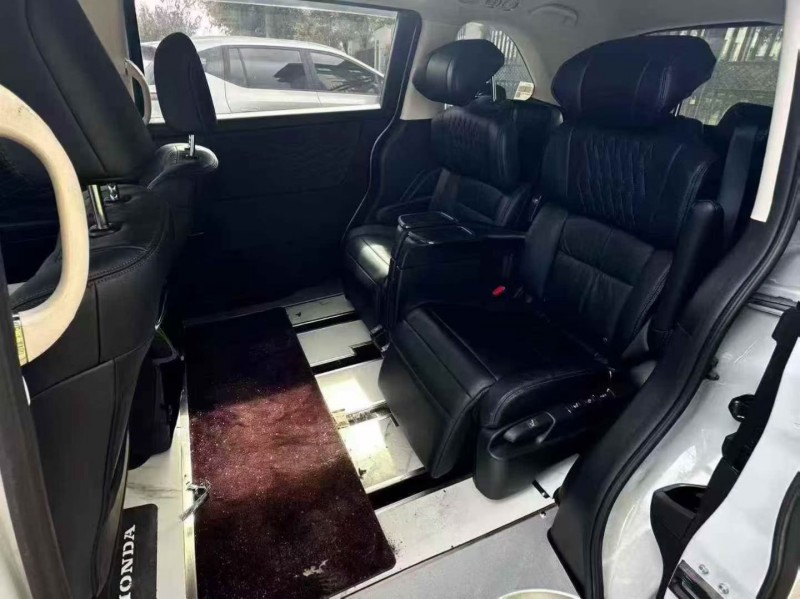 常州24年本田艾力绅3