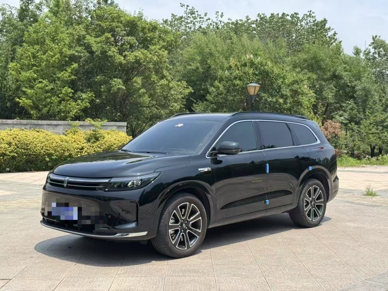 青岛25年华为智选问界4