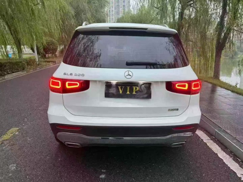 九江23年奔驰GLB8