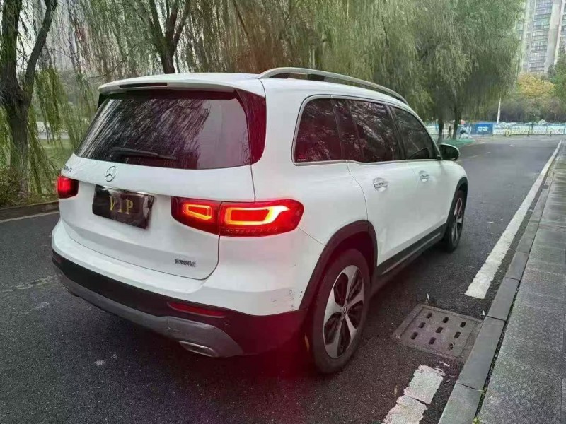 九江23年奔驰GLB9