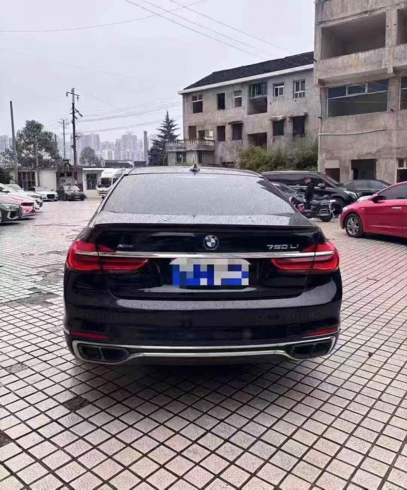 邵阳17年宝马7系9