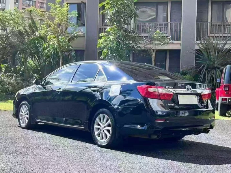 三亚12年丰田凯美瑞8